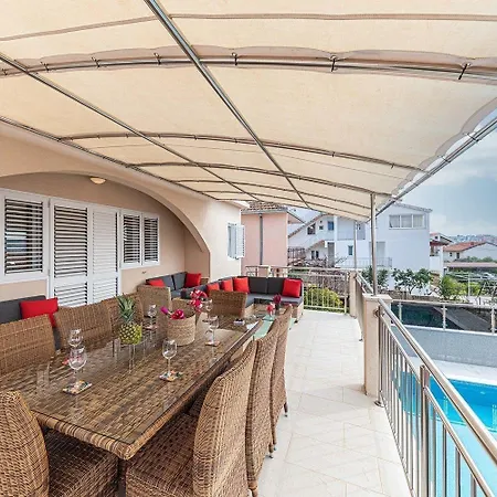 Holiday home Ferienhaus Fur 14 Personen In Okrug Gornji, Dalmatien Mitteldalmatien Trogir